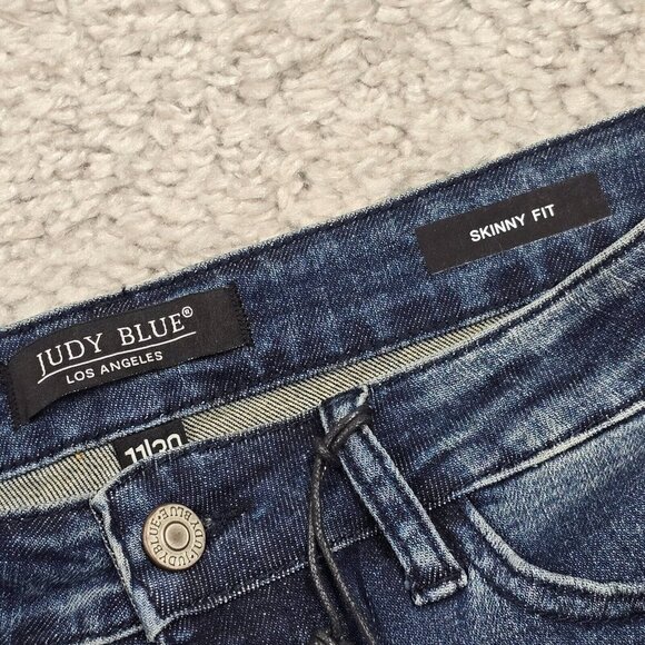 Judy Blue Jeans Womens 11/30 Blue Skinny Raw Hem Embroidered Star Stretch New - Picture 3 of 12